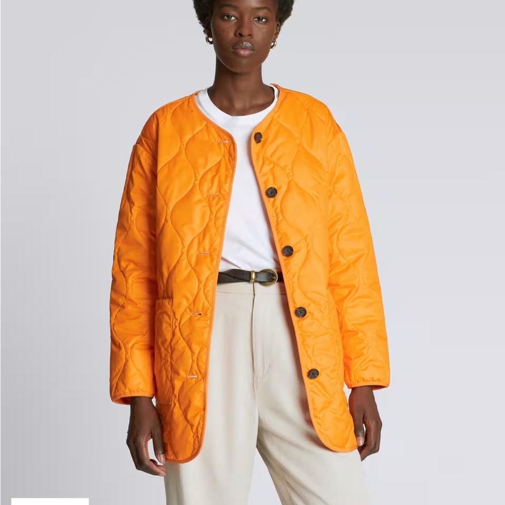 everlane renew quilted mid-length liner size L in tumeric